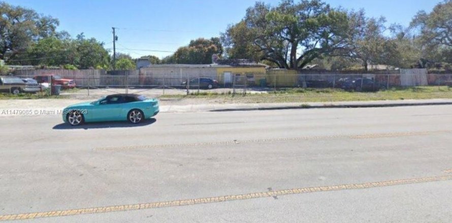 Villa ou maison à Miami, Floride 1 chambre, 45.43 m2 № 1940858