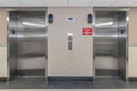 Condo in Clearwater, Florida, 2 bedrooms  № 1917272 - photo 21