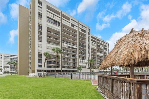 Condo in Clearwater, Florida, 2 bedrooms  № 1917272 - photo 14