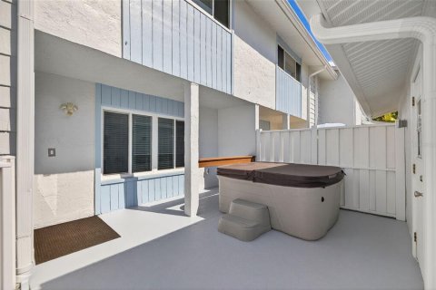 Adosado en venta en Saint Petersburg, Florida, 3 dormitorios, 146.97 m2 № 2142243 - foto 3