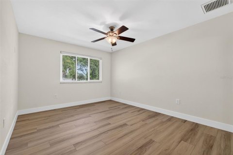 Adosado en venta en Saint Petersburg, Florida, 3 dormitorios, 146.97 m2 № 2142243 - foto 21