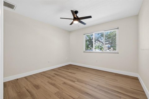 Adosado en venta en Saint Petersburg, Florida, 3 dormitorios, 146.97 m2 № 2142243 - foto 19