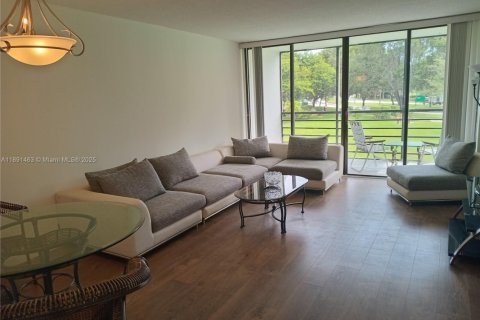 Copropriété à vendre à Aventura, Floride: 1 chambre, 68.84 m2 № 1946729 - photo 10