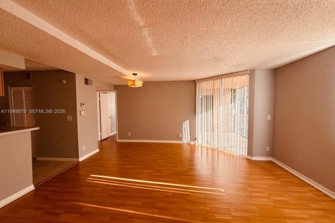 Copropriété à vendre à Pompano Beach, Floride: 1 chambre, 76.18 m2 № 2091351 - photo 14