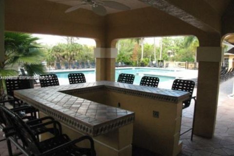 Copropriété à vendre à Pompano Beach, Floride: 1 chambre, 76.18 m2 № 2091351 - photo 6