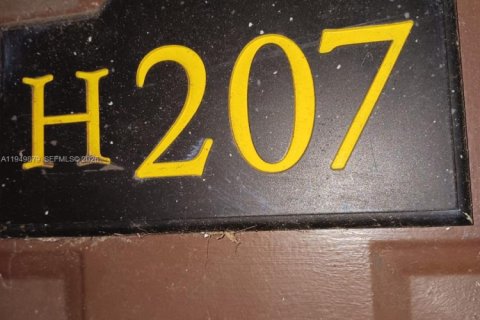 Condo à Pompano Beach, Floride, 1 chambre  № 2091351