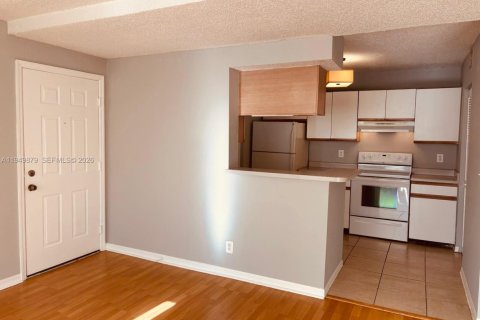 Copropriété à vendre à Pompano Beach, Floride: 1 chambre, 76.18 m2 № 2091351 - photo 19