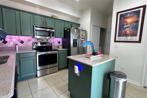 Townhouse in Groveland, Florida 3 bedrooms, 151.34 sq.m. № 1568935 - photo 12