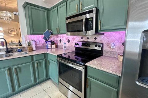 Townhouse in Groveland, Florida 3 bedrooms, 151.34 sq.m. № 1568935 - photo 10