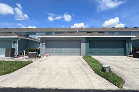 Townhouse in Groveland, Florida 3 bedrooms, 151.34 sq.m. № 1568935 - photo 3