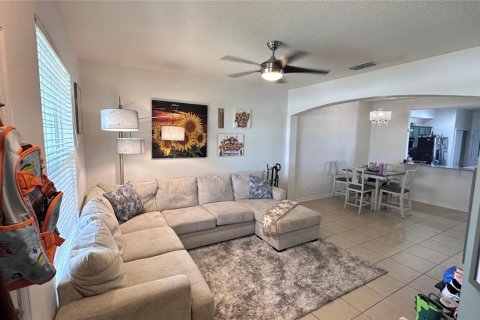 Townhouse in Groveland, Florida 3 bedrooms, 151.34 sq.m. № 1568935 - photo 4