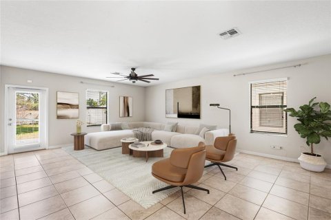 Villa ou maison à louer à Riverview, Floride: 5 chambres, 209.4 m2 № 2117319 - photo 2