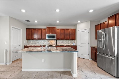 Villa ou maison à louer à Riverview, Floride: 5 chambres, 209.4 m2 № 2117319 - photo 5