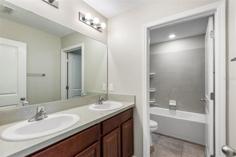 Villa ou maison à louer à Riverview, Floride: 5 chambres, 209.4 m2 № 2117319 - photo 12
