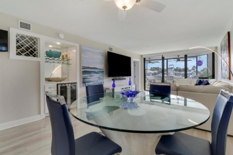 Condo in Juno Beach, Florida, 3 bedrooms  № 2250795 - photo 15