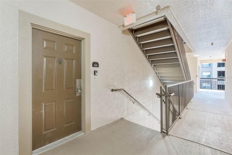Condominio en venta en Davenport, Florida, 2 dormitorios, 105.35 m2 № 1630993 - foto 3