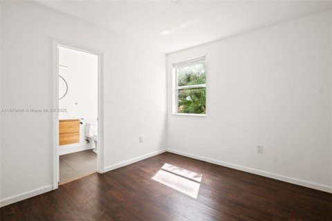 Casa en venta en Coconut Creek, Florida, 3 dormitorios, 146.79 m2 № 1920585 - foto 20