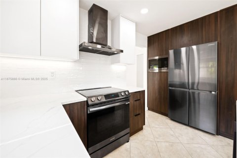 Casa en venta en Coconut Creek, Florida, 3 dormitorios, 146.79 m2 № 1920585 - foto 10
