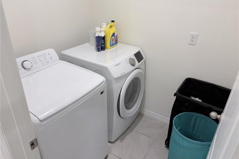 Casa en venta en Davenport, Florida, 4 dormitorios, 171.96 m2 № 2203203 - foto 12