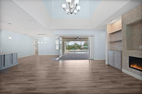 House in Port Charlotte, Florida 3 bedrooms, 183.85 sq.m. № 1909515 - photo 26
