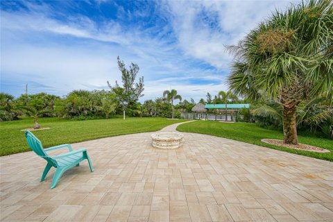 House in Port Charlotte, Florida 3 bedrooms, 183.85 sq.m. № 1909515 - photo 17