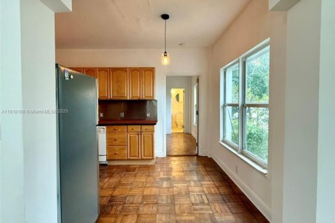 Снять в аренду квартиру в Майами-Бич, Флорида 1 спальня, 65.03м2, № 1972115 - фото 11