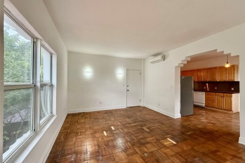 Снять в аренду квартиру в Майами-Бич, Флорида 1 спальня, 65.03м2, № 1972115 - фото 9