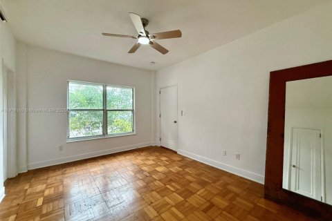 Снять в аренду квартиру в Майами-Бич, Флорида 1 спальня, 65.03м2, № 1972115 - фото 19