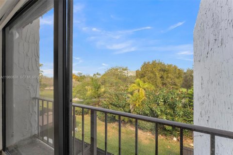 Adosado en alquiler en Miami, Florida, 3 dormitorios, 179.86 m2 № 2023620 - foto 27