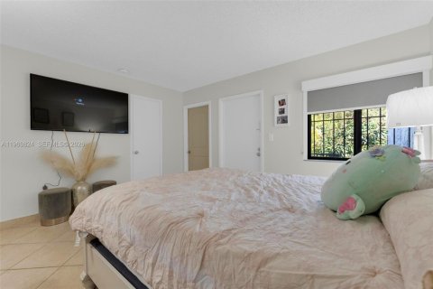 Adosado en alquiler en Miami, Florida, 3 dormitorios, 179.86 m2 № 2023620 - foto 23