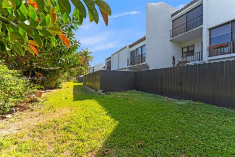 Adosado en alquiler en Miami, Florida, 3 dormitorios, 179.86 m2 № 2023620 - foto 30