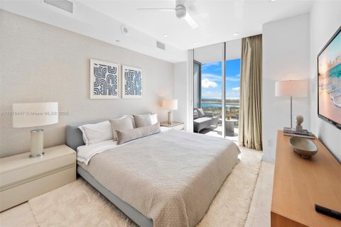 Condo in Miami Beach, Florida, 2 bedrooms  № 1864984 - photo 22