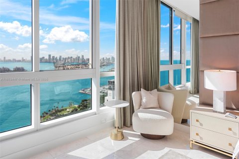 Condo in Miami Beach, Florida, 2 bedrooms  № 1864984 - photo 3