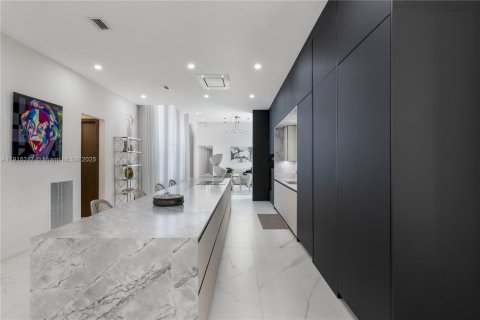 Casa en alquiler en Pinecrest, Florida, 7 dormitorios, 586.96 m2 № 2016219 - foto 14