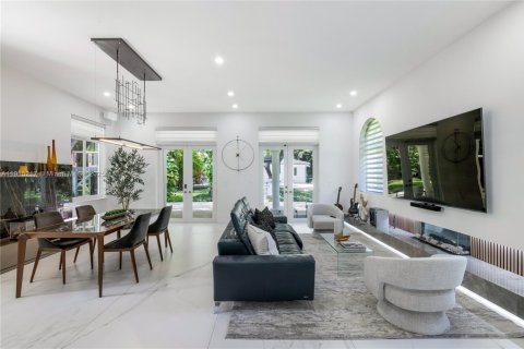 Casa en alquiler en Pinecrest, Florida, 7 dormitorios, 586.96 m2 № 2016219 - foto 15