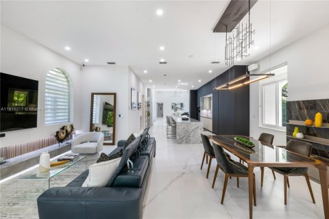 Casa en alquiler en Pinecrest, Florida, 7 dormitorios, 586.96 m2 № 2016219 - foto 20