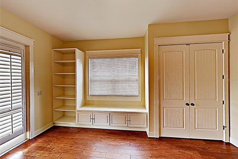 Casa en alquiler en Orlando, Florida, 4 dormitorios, 361.95 m2 № 1769173 - foto 6