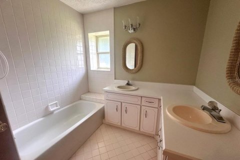 Casa en venta en Palm Coast, Florida, 3 dormitorios, 228.73 m2 № 2429515 - foto 16