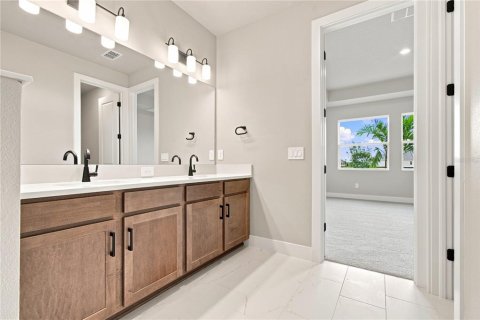 House in Palmetto, Florida 4 bedrooms, 281.59 sq.m. № 2101135 - photo 27