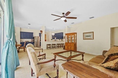 House in Wesley Chapel, Florida 4 bedrooms, 335.75 sq.m. № 1630812 - photo 27