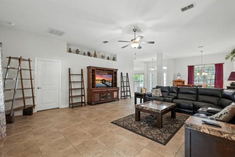 Casa en venta en Palm Coast, Florida, 4 dormitorios, 209.4 m2 № 1844713 - foto 9