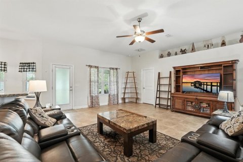 Casa en venta en Palm Coast, Florida, 4 dormitorios, 209.4 m2 № 1844713 - foto 8
