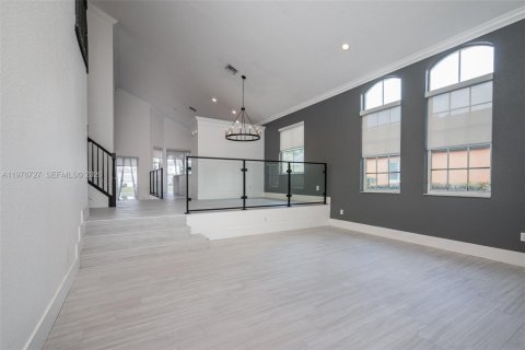 Снять в аренду виллу или дом в Мирамар, Флорида 4 спальни, 222.13м2, № 2045985 - фото 6