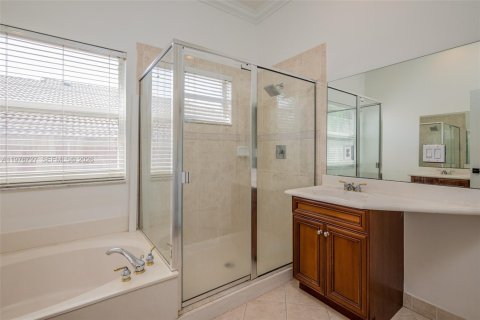 Снять в аренду виллу или дом в Мирамар, Флорида 4 спальни, 222.13м2, № 2045985 - фото 24