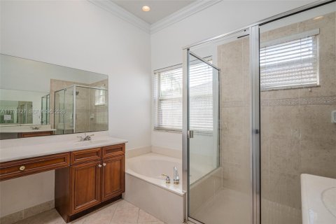 Снять в аренду виллу или дом в Мирамар, Флорида 4 спальни, 222.13м2, № 2045985 - фото 23