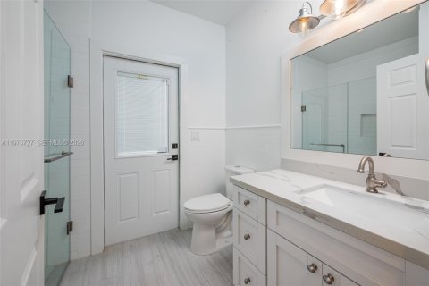 Снять в аренду виллу или дом в Мирамар, Флорида 4 спальни, 222.13м2, № 2045985 - фото 17