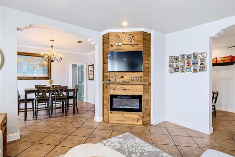 Villa ou maison à vendre à Haines City, Floride: 3 chambres, 173.45 m2 № 2408374 - photo 12