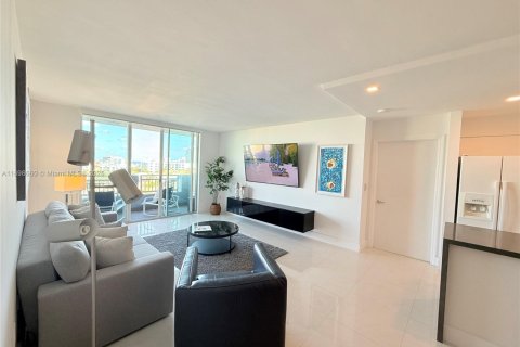 Apartment in Miami Beach, Florida 2 bedrooms № 1950115 - photo 18