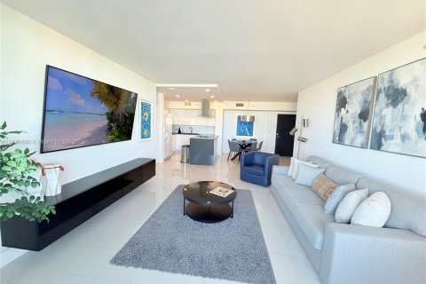 Apartment in Miami Beach, Florida 2 bedrooms № 1950115 - photo 20