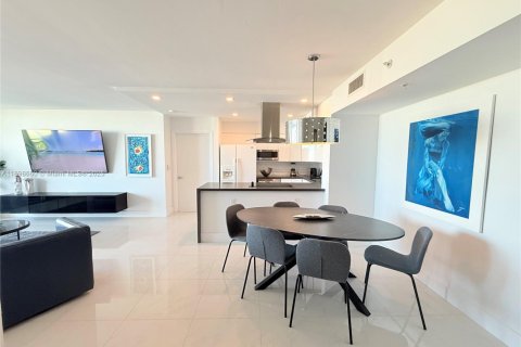 Apartment in Miami Beach, Florida 2 bedrooms № 1950115 - photo 27